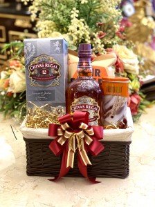 กระเช้าของขวัญ Smile Basket Set Chivas Regal 12 Y